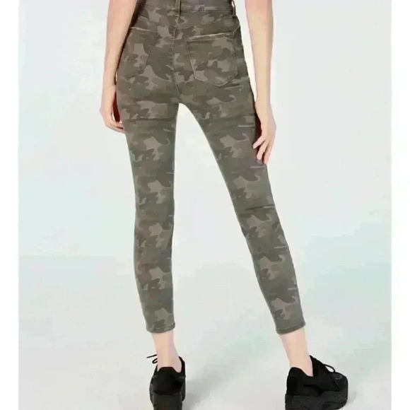 Vanilla Star Jeans Ripped Camo Cropped size 7 in Juniors - Picture 2 of 5